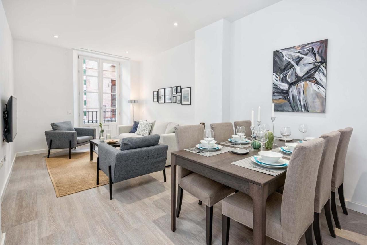 Merced Suites In Malaga By Solaga Holiday Homes Zewnętrze zdjęcie