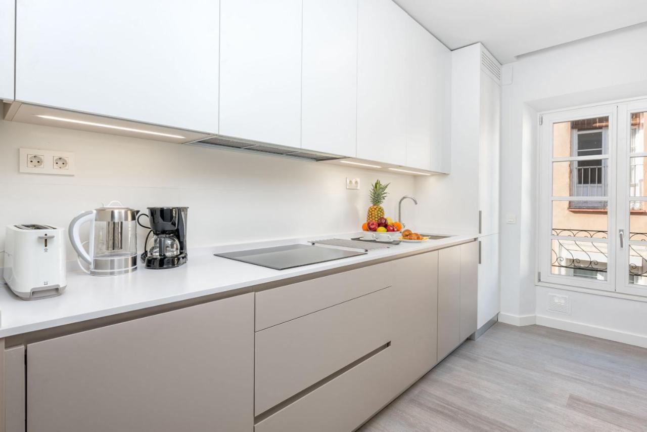 Merced Suites In Malaga By Solaga Holiday Homes Zewnętrze zdjęcie