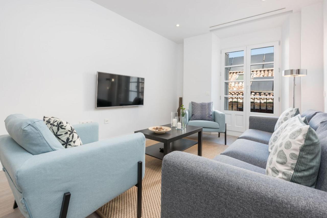 Merced Suites In Malaga By Solaga Holiday Homes Zewnętrze zdjęcie