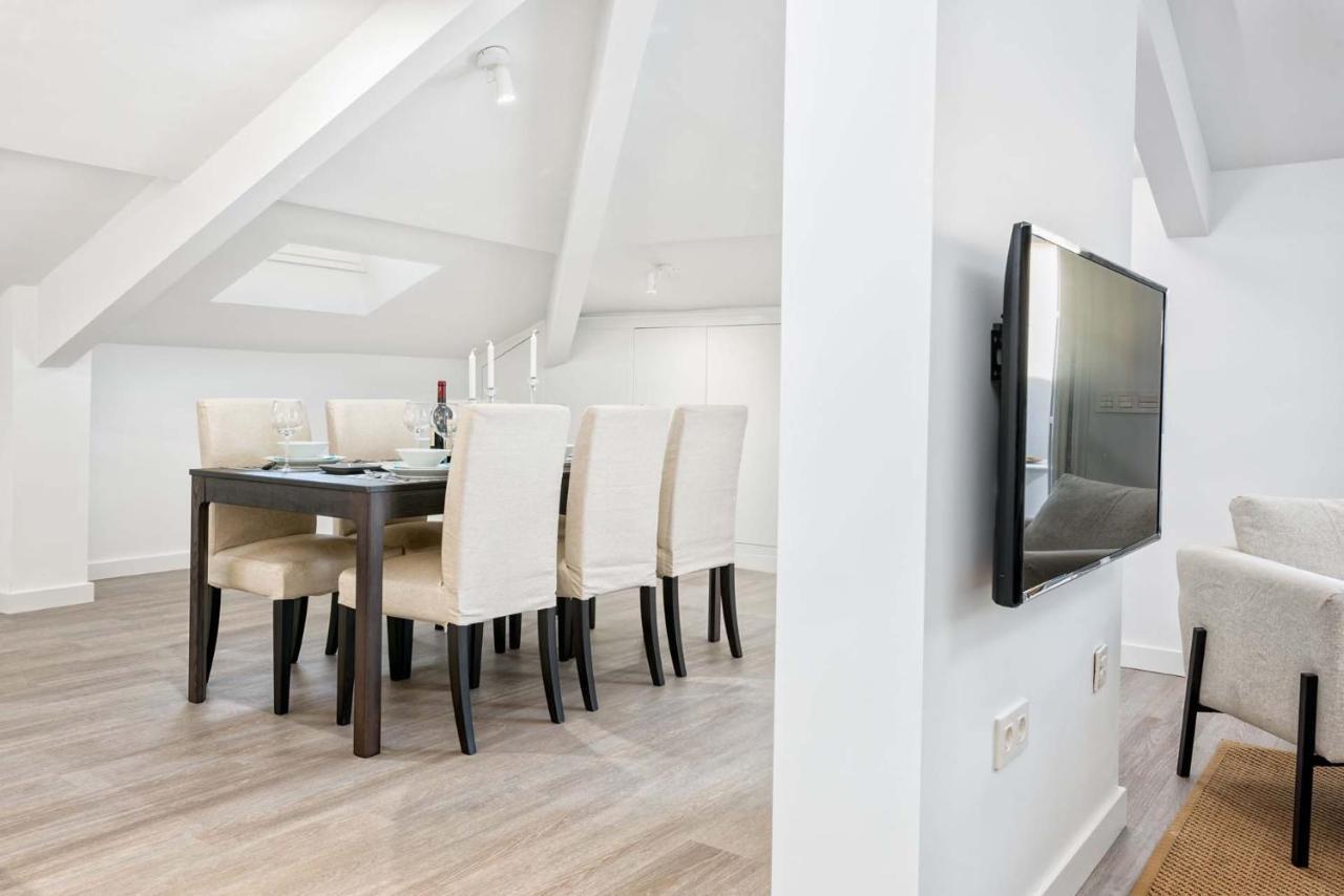 Merced Suites In Malaga By Solaga Holiday Homes Zewnętrze zdjęcie