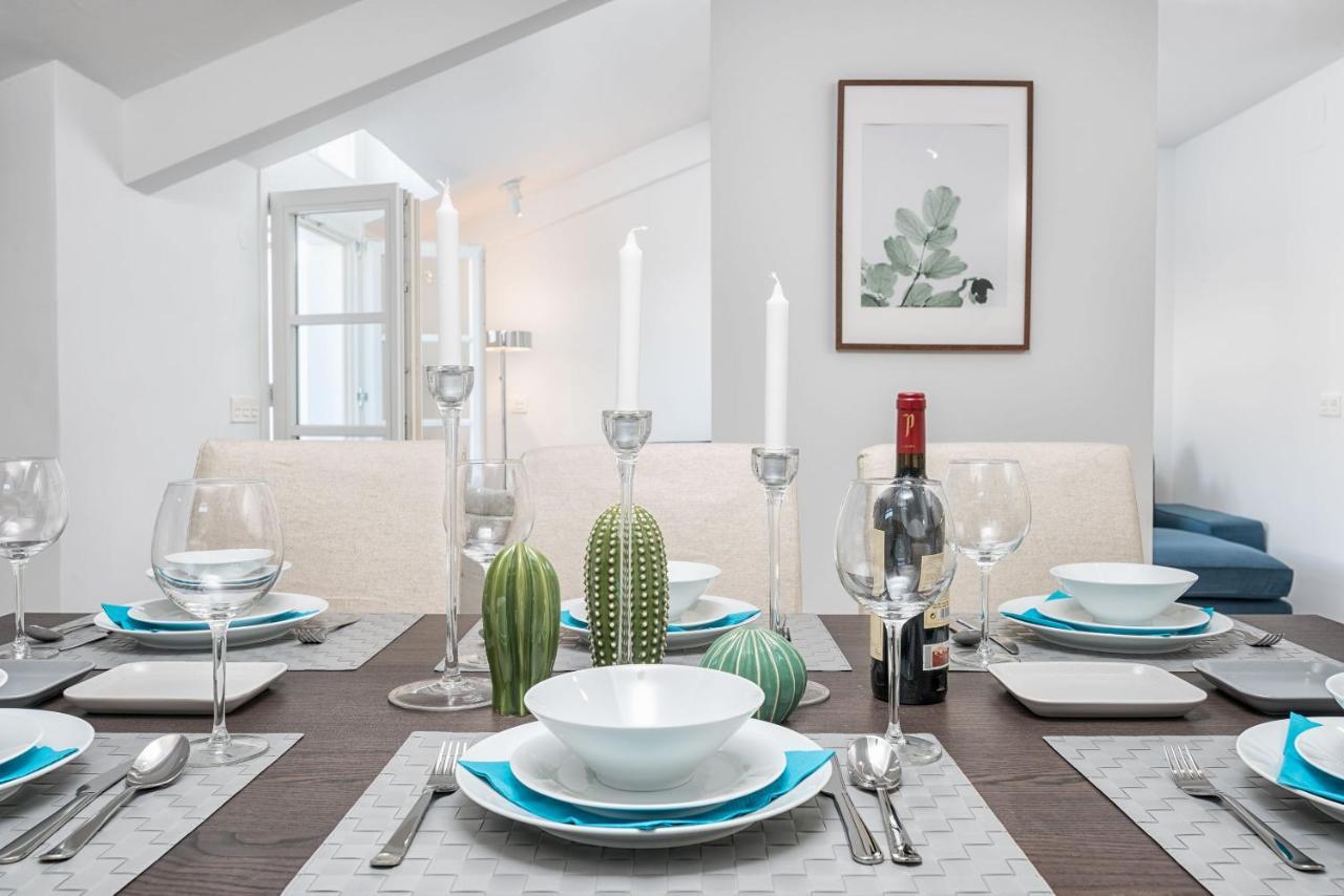 Merced Suites In Malaga By Solaga Holiday Homes Zewnętrze zdjęcie